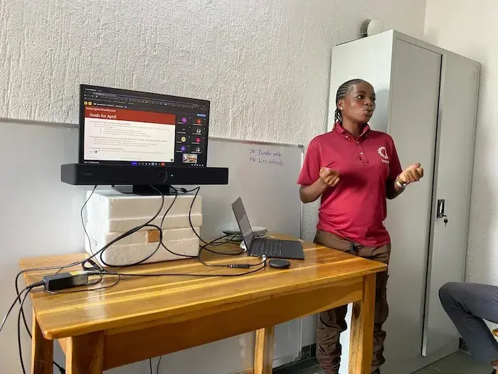 生きる力を与える: Germaine KagbotemiのDots forでの活躍